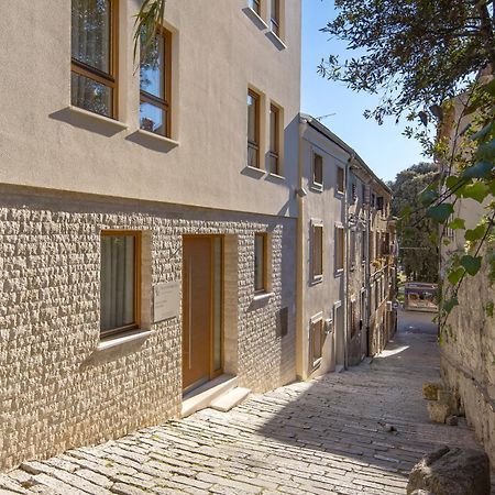 Pula Residence Rooms And Apartments Old City Center ภายนอก รูปภาพ