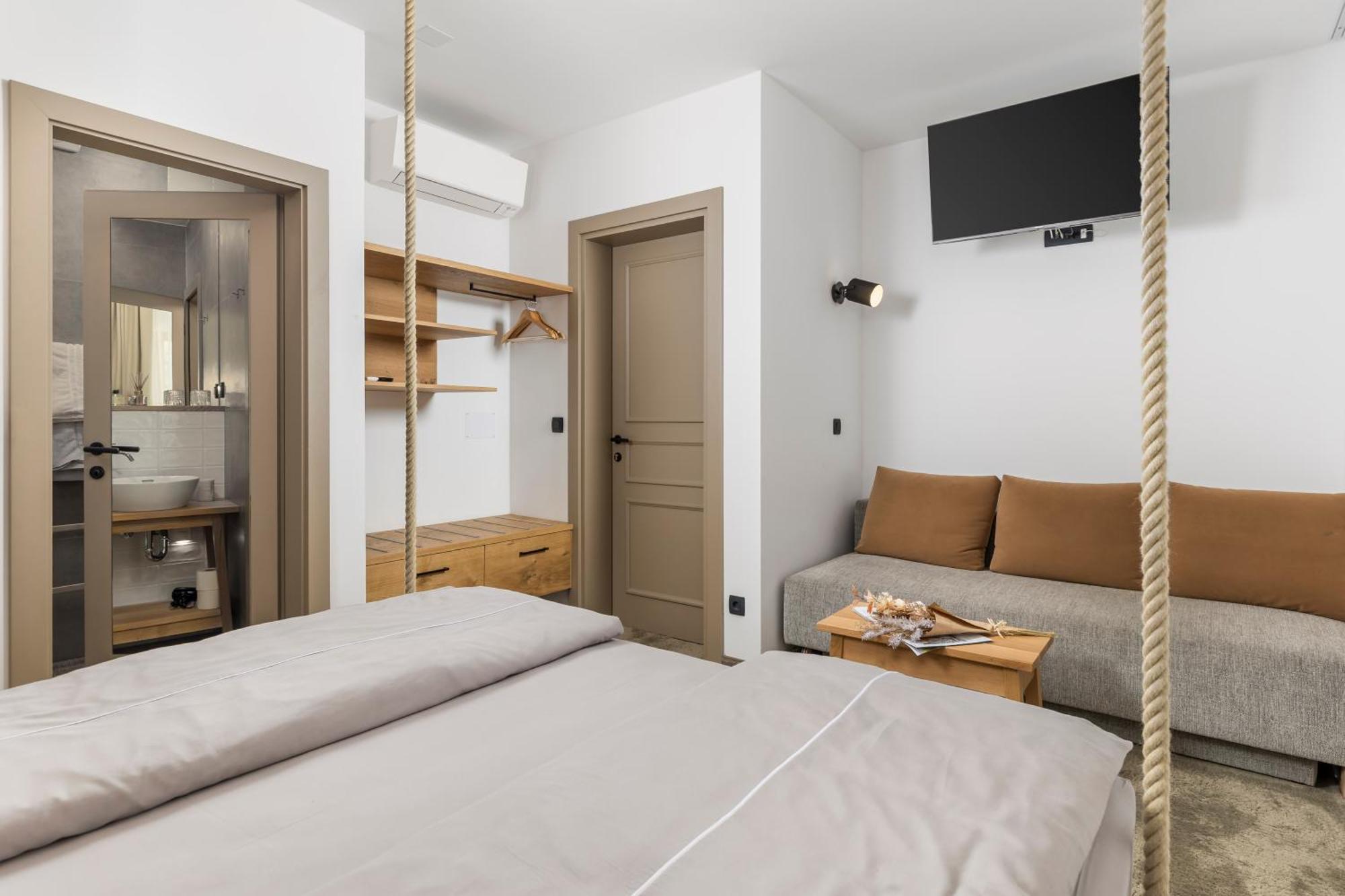 Pula Residence Rooms And Apartments Old City Center ภายนอก รูปภาพ