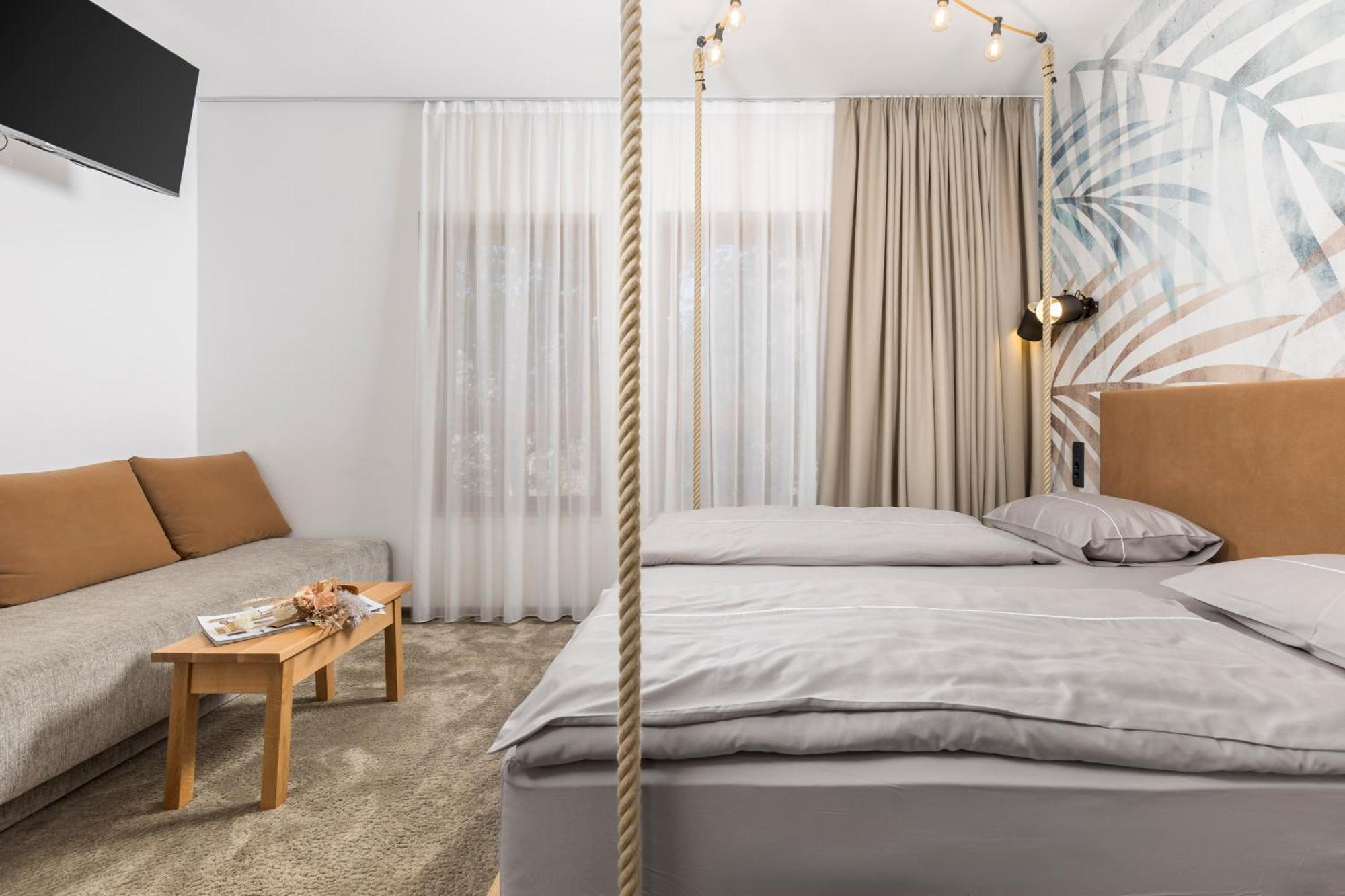 Pula Residence Rooms And Apartments Old City Center ภายนอก รูปภาพ