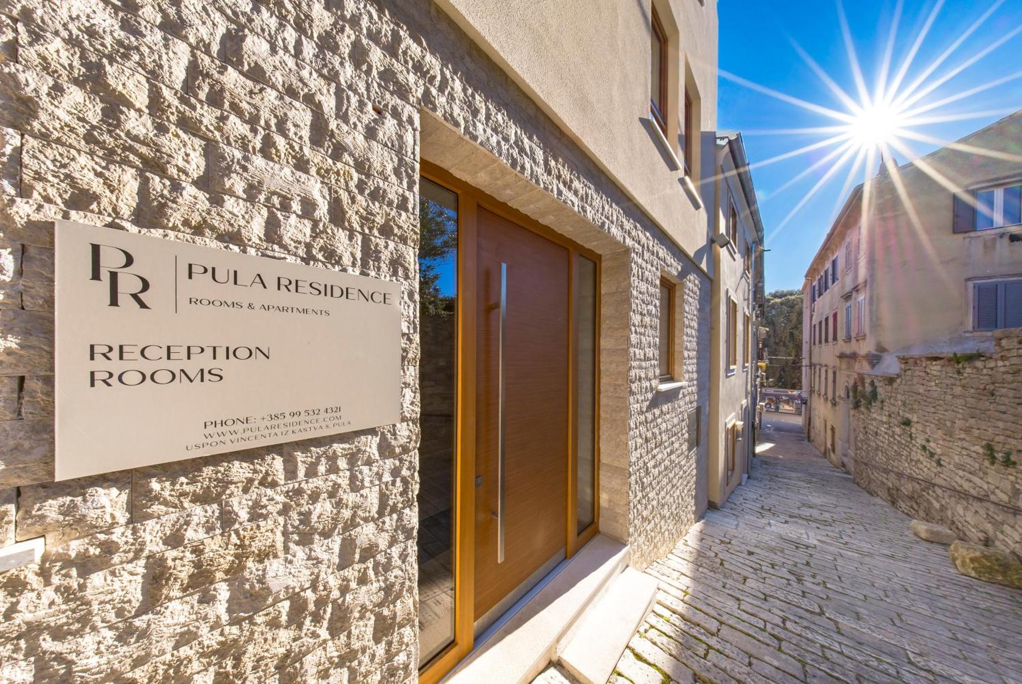 Pula Residence Rooms And Apartments Old City Center ภายนอก รูปภาพ