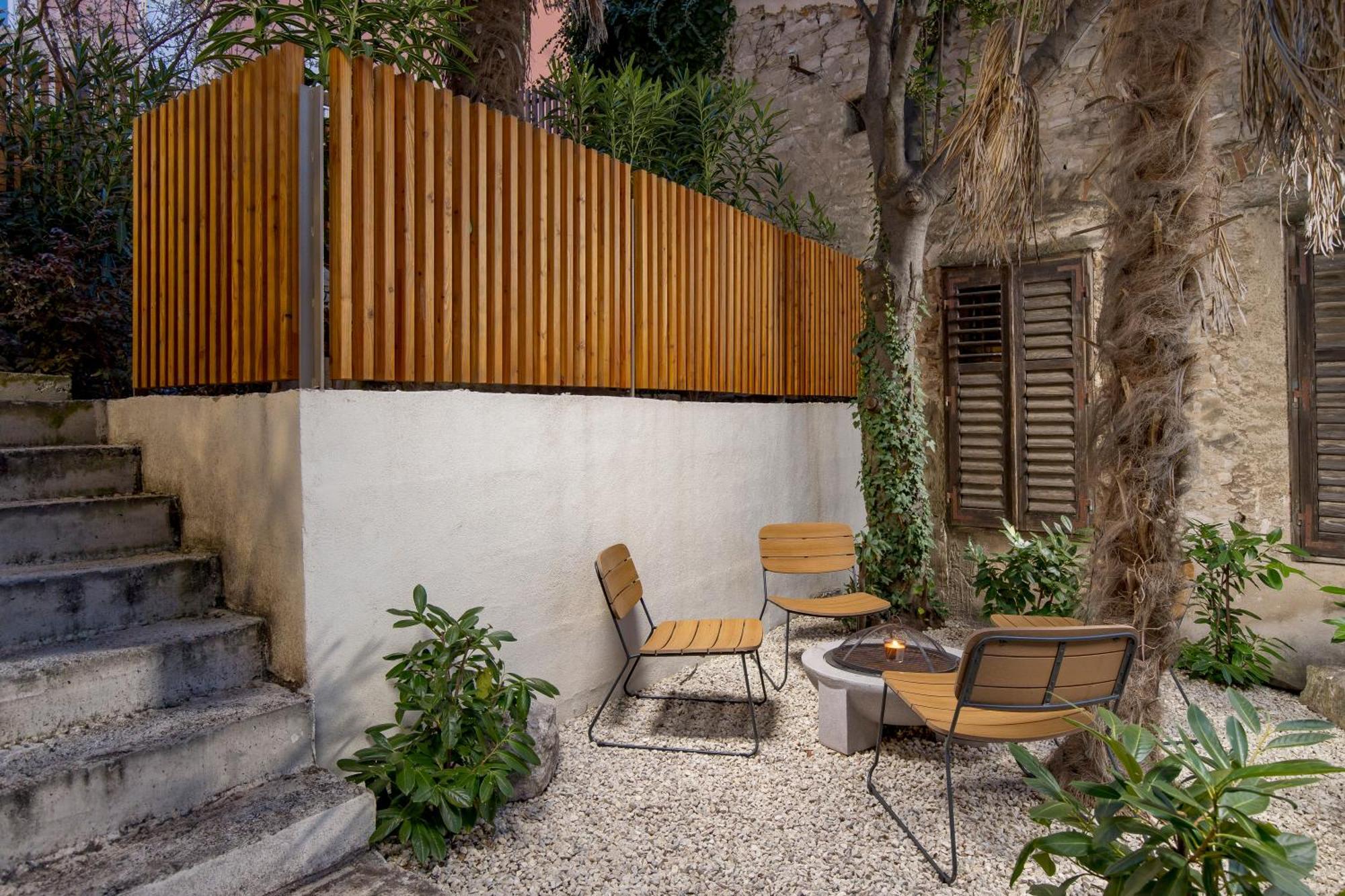 Pula Residence Rooms And Apartments Old City Center ภายนอก รูปภาพ