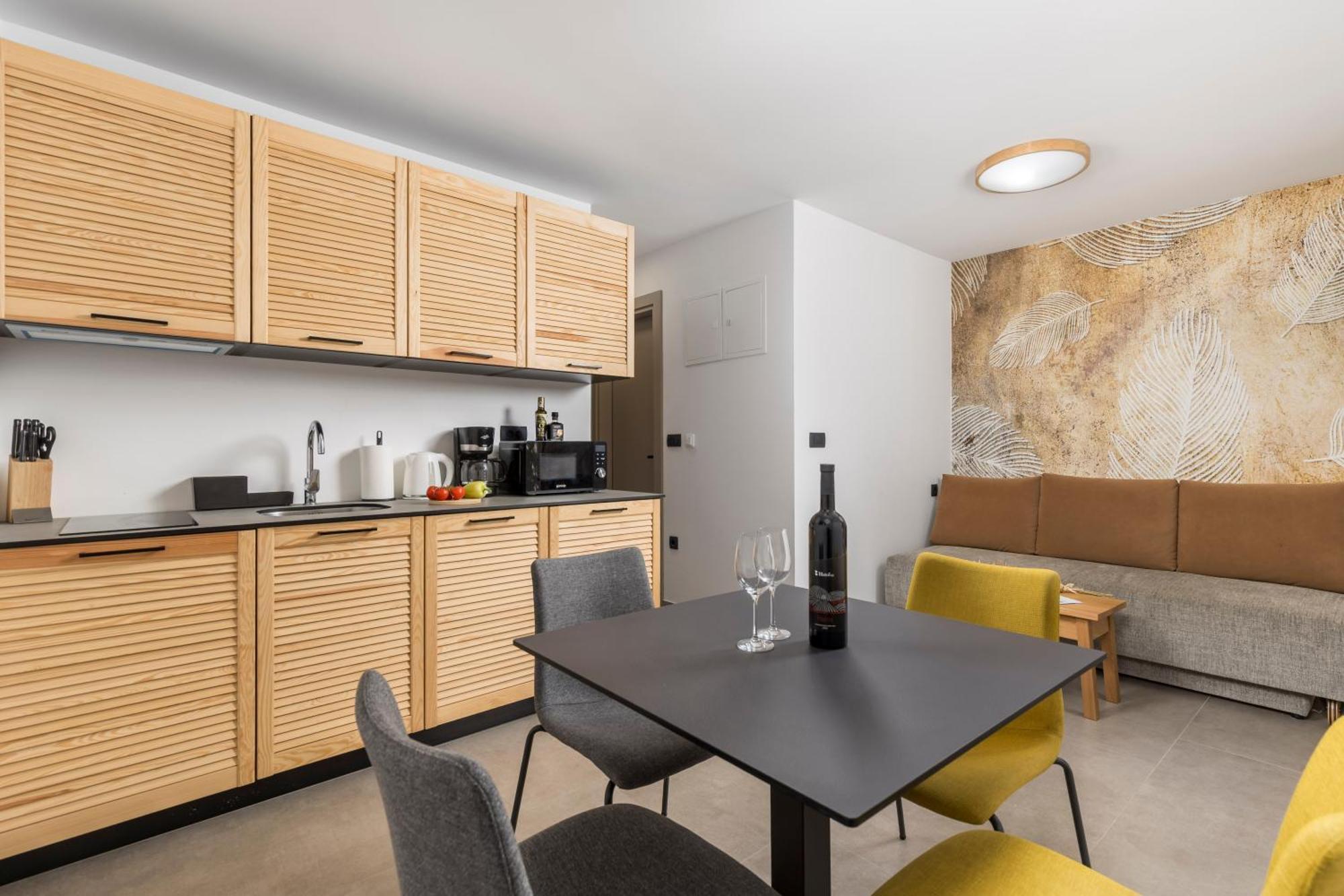 Pula Residence Rooms And Apartments Old City Center ภายนอก รูปภาพ