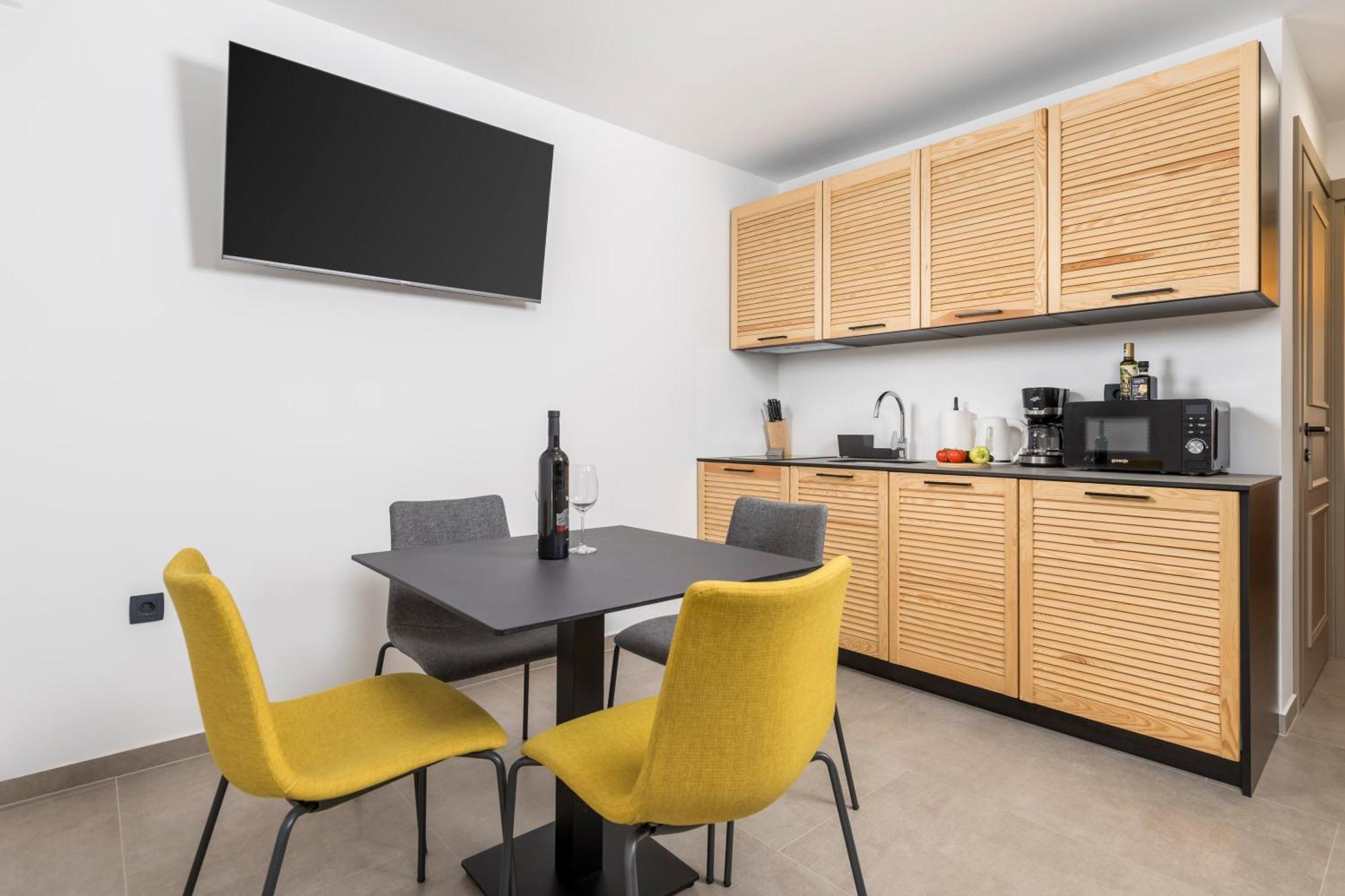 Pula Residence Rooms And Apartments Old City Center ภายนอก รูปภาพ